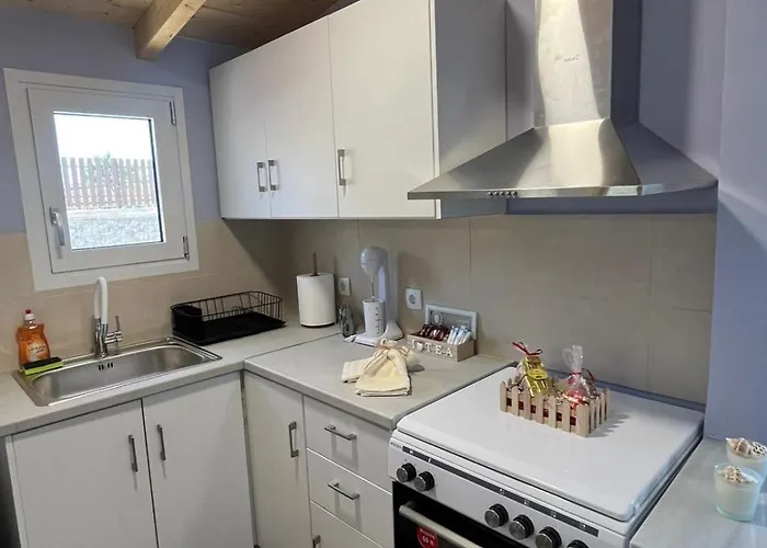 Nick House * Νικιάνα